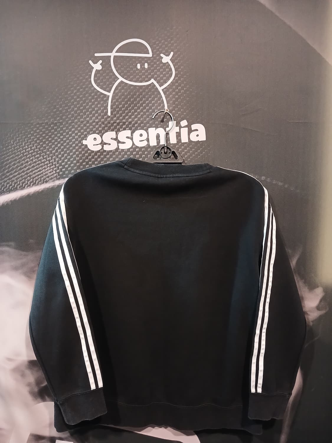 아디다스 센터 로고 맨투맨 상품이미지3