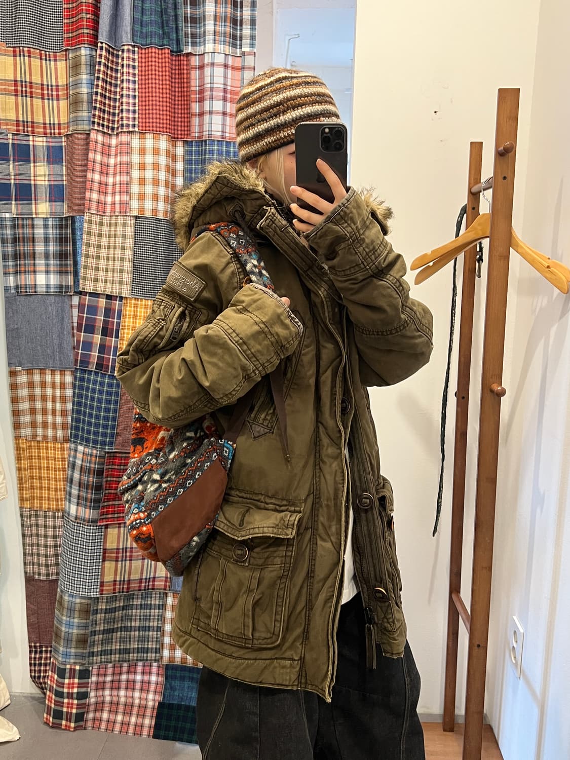 아베크롬비 카키 퍼 미디 패딩 상품이미지5