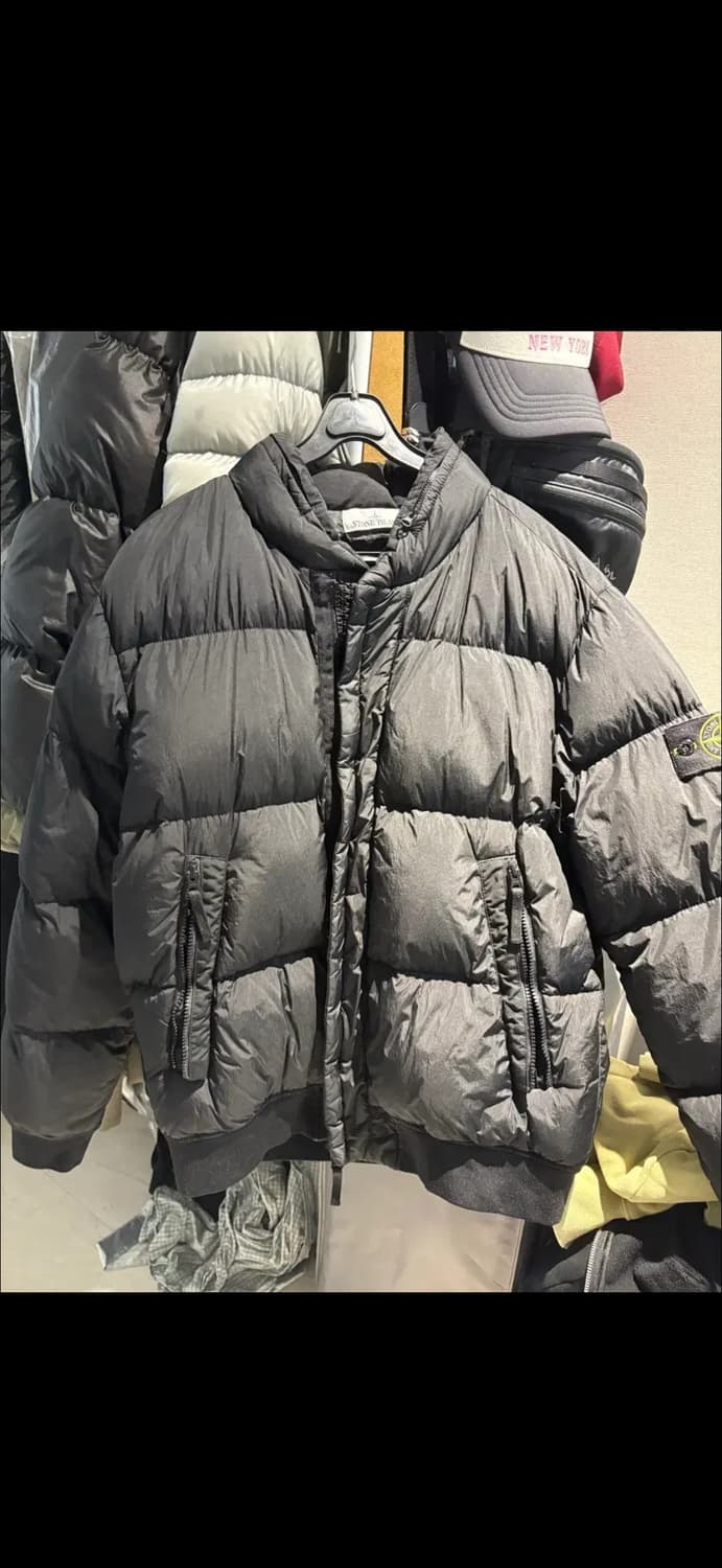 스톤아일랜드17fw크링클랩스 L우원재패딩 상품이미지1