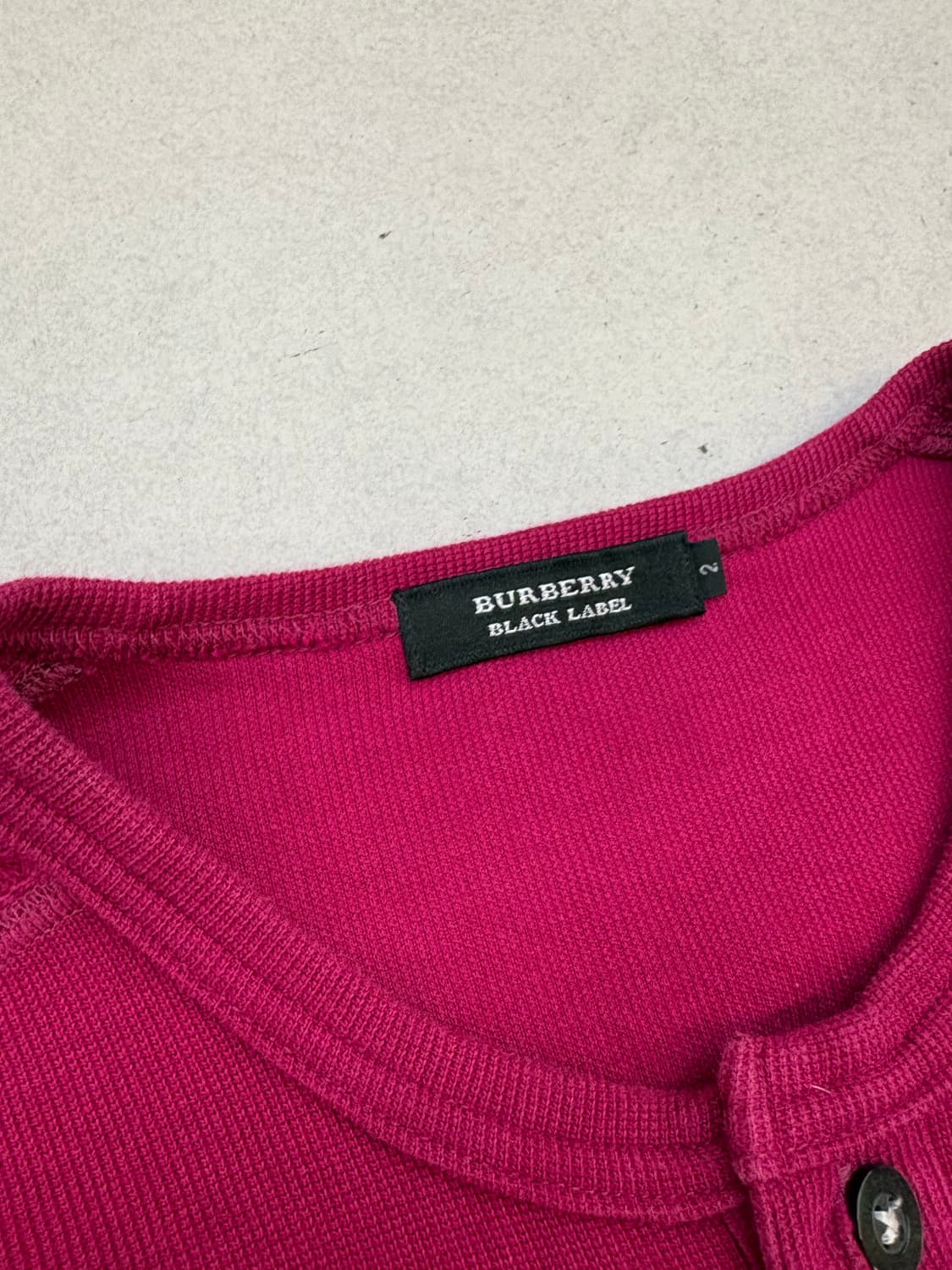 버버리 블랙라벨 버건디 롱슬리브 상품이미지4