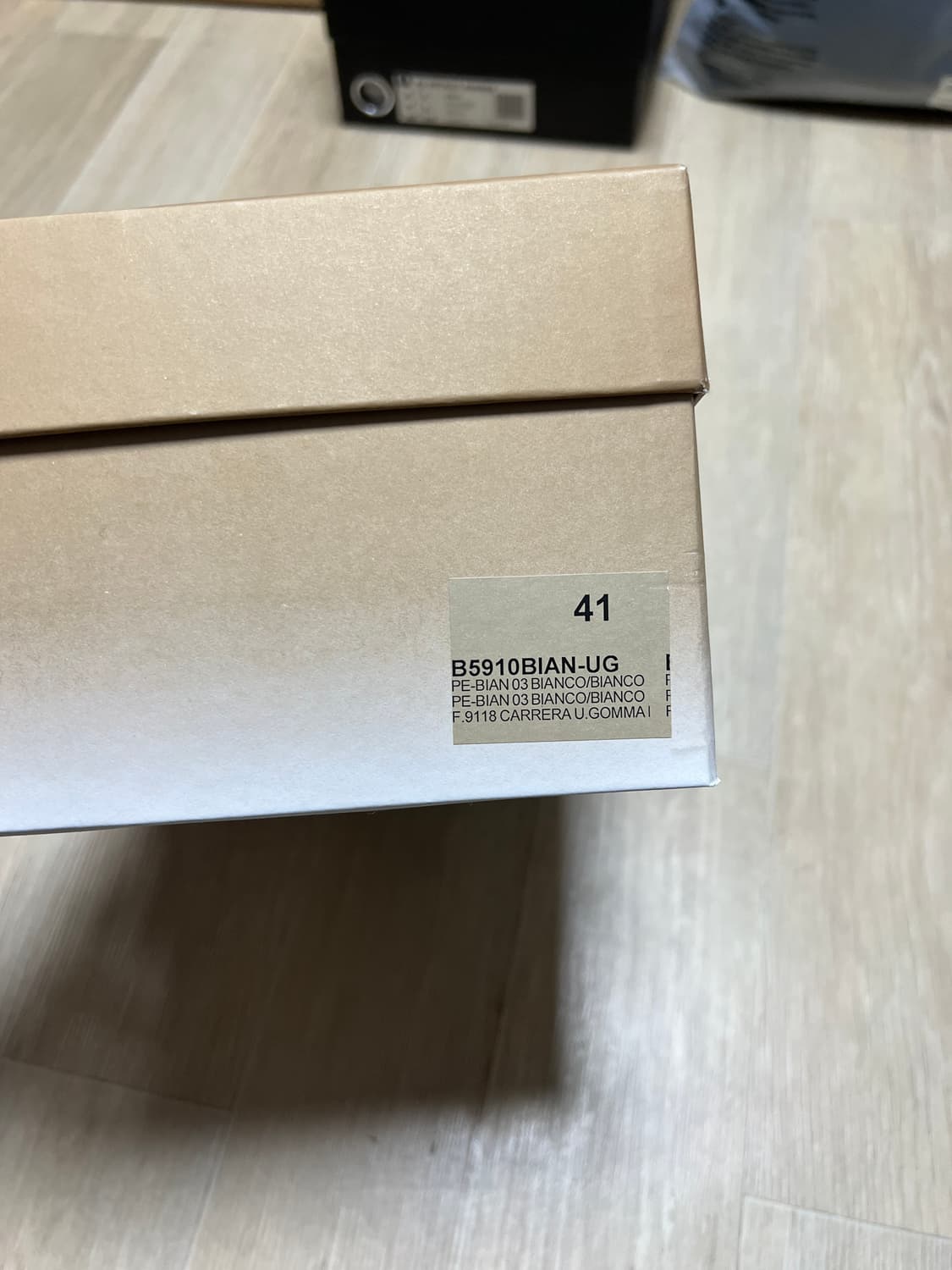 [새상품]41 부테로 카레라 크랙 화이트 스니커즈 레더 상품이미지6