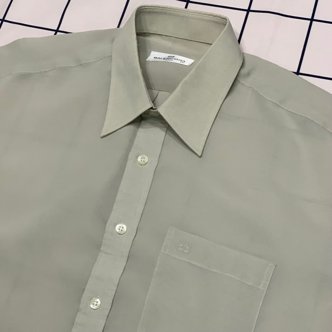 발렌시아가 카키베이지 반팔셔츠 상품이미지4