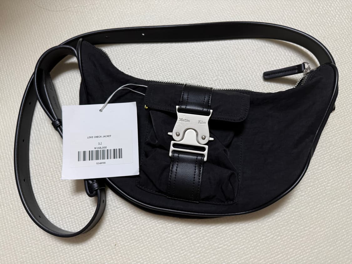 마뗑킴 버클 호보백 블랙 상품이미지1