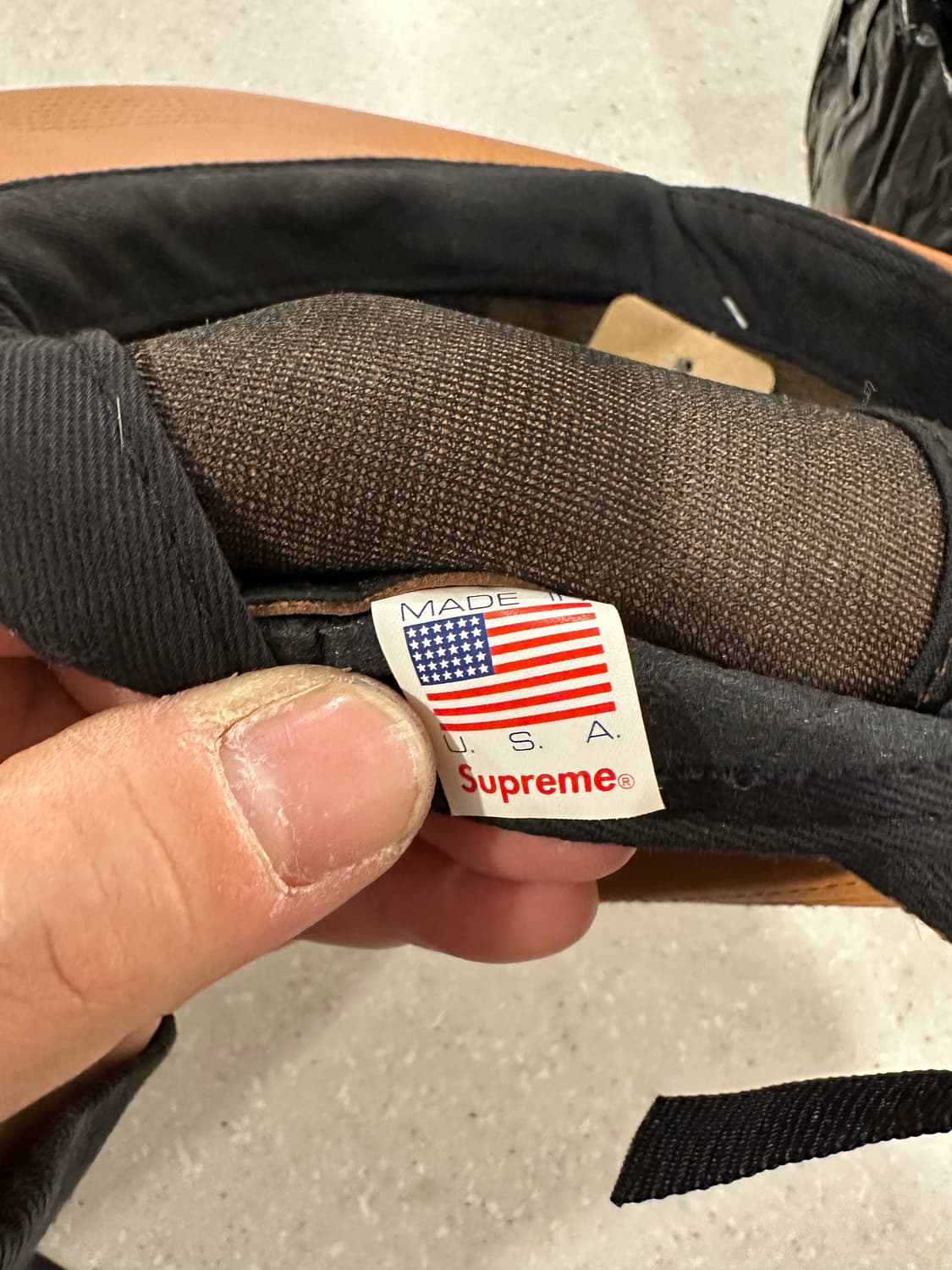 슈프림 가죽캠프캡 상품이미지3