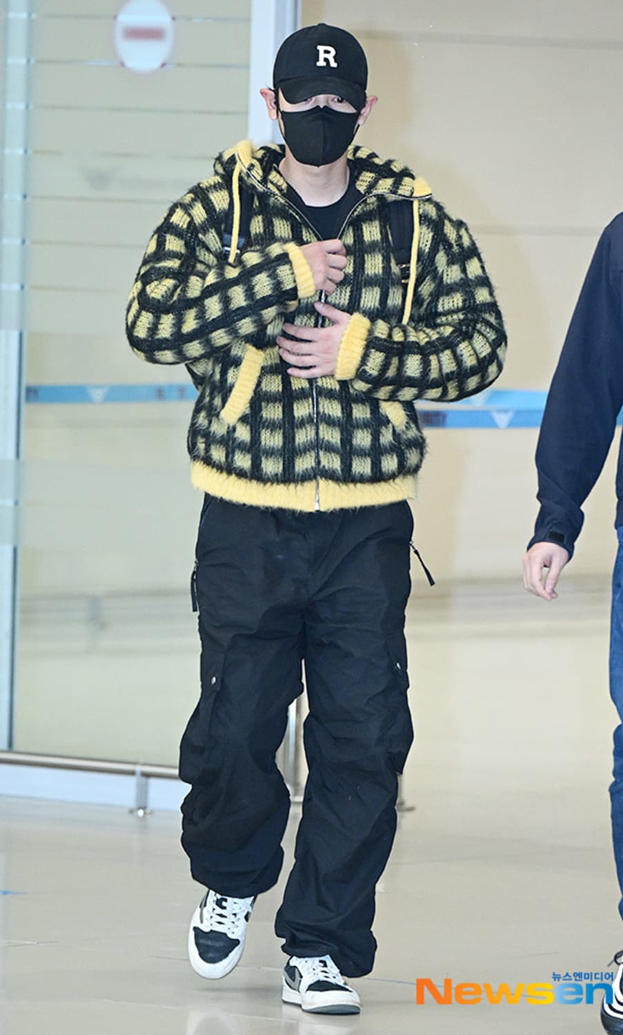 마르니 체크 니트 후드집업 46 황금사이즈 엑소 찬열 착용 상품이미지2