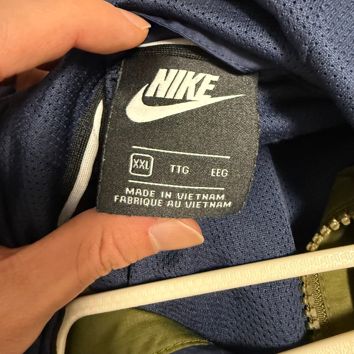 나이키 바람막이 윈드브레이커 카키 XXL 상품이미지4