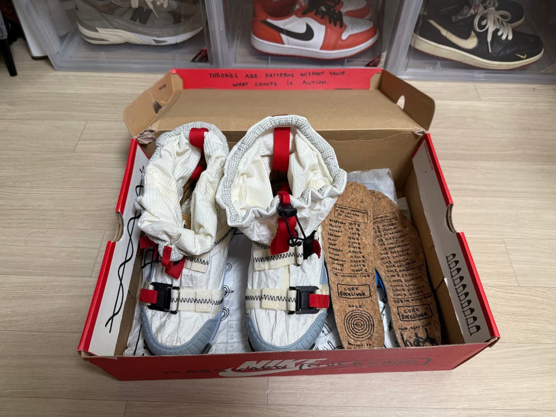 나이키 x 톰 삭스 마스야드 오버슈 3.0 상품이미지1