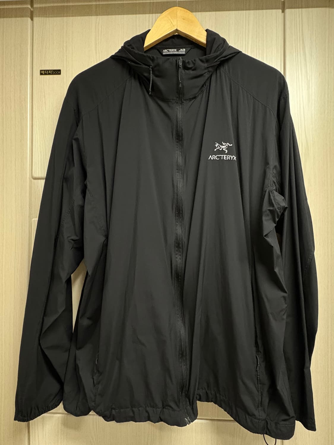 아크테릭스 블랙 바람막이 XL 상품이미지1