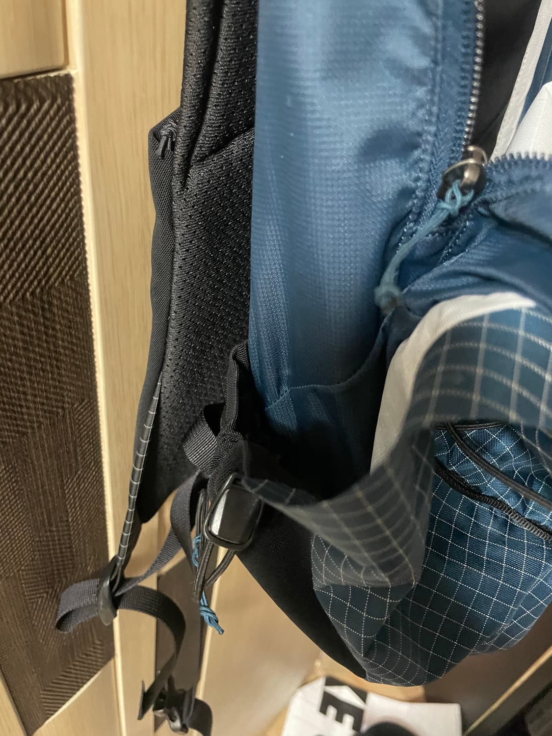 아크테릭스 에어리어스 18 백팩 나이트스케이프 상품이미지6