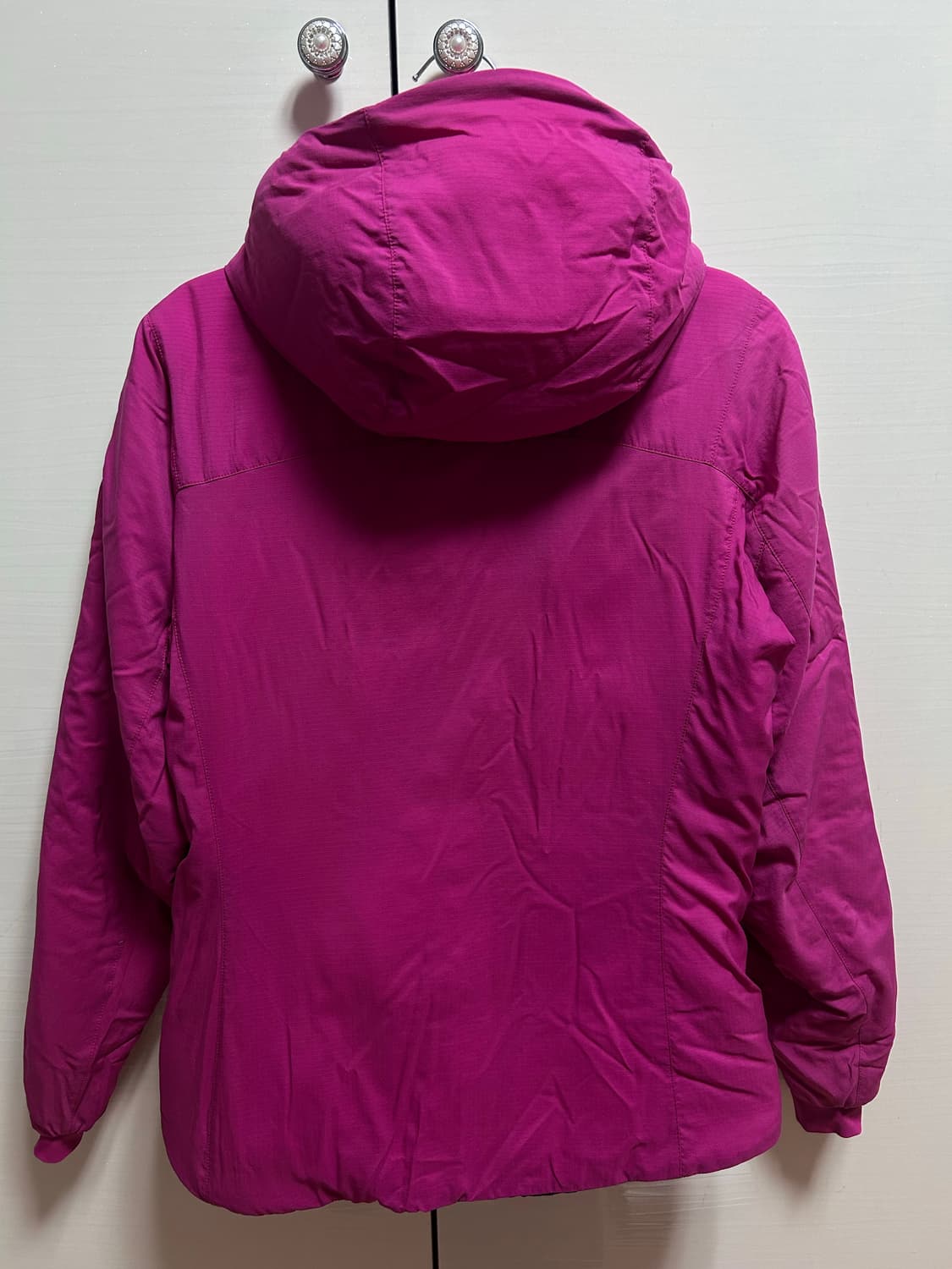 (정품) 아크테릭스 아톰 LT후디 여성 자켓 XS 핑크 상품이미지4
