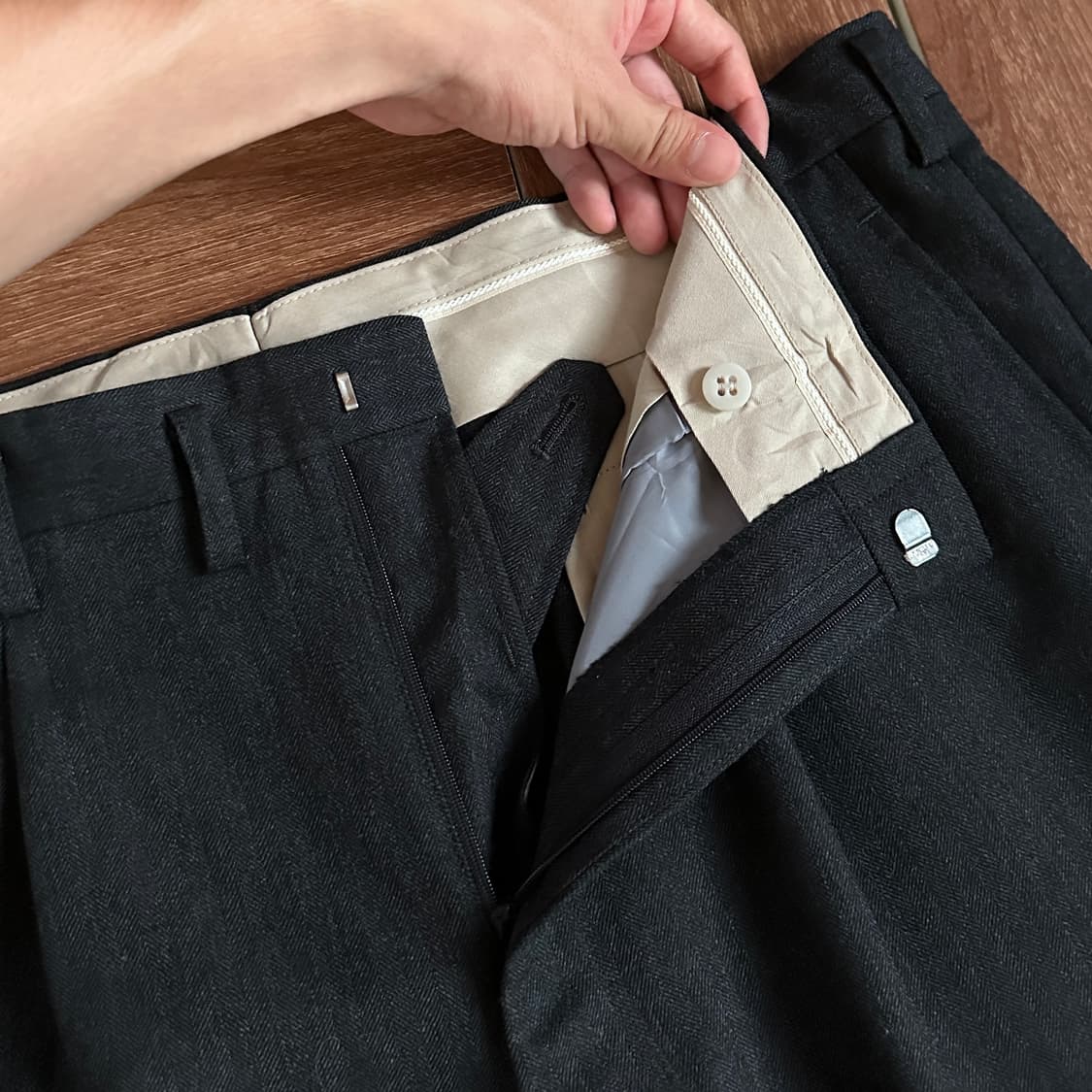 Vintage herringbone pintuck trouser 상품이미지3