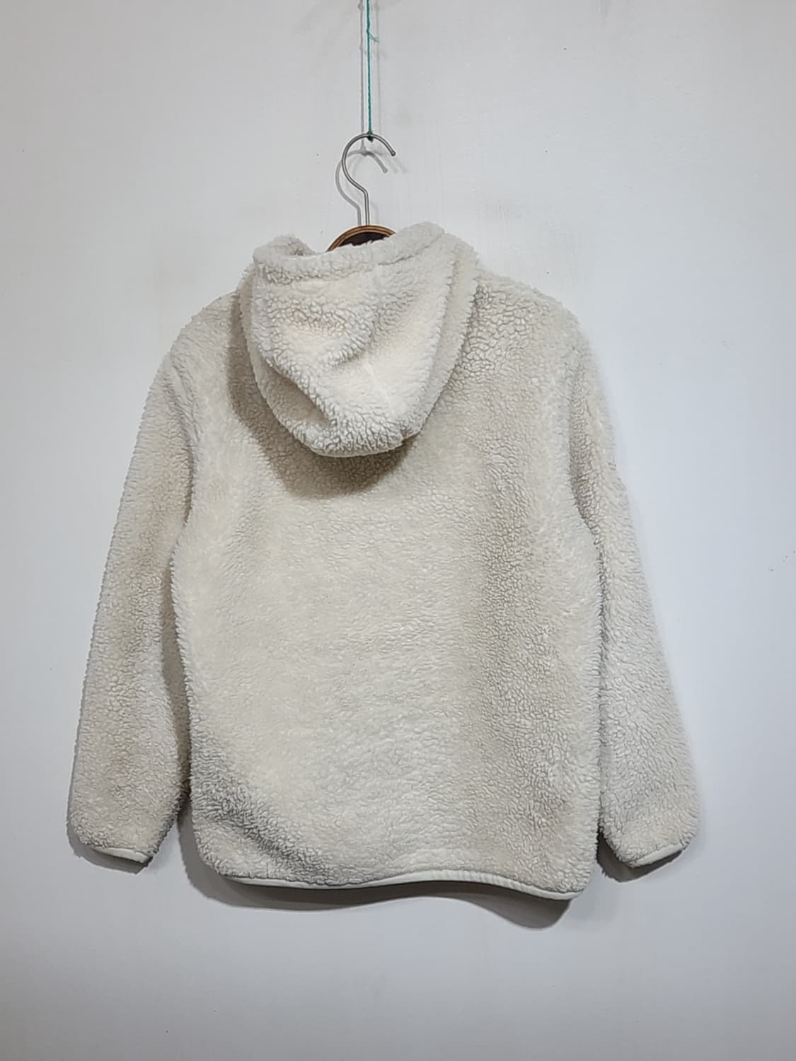 (100) 디스커버리 플리스 후드점퍼 아이보리 뽀글이 후리스 자켓  상품이미지7