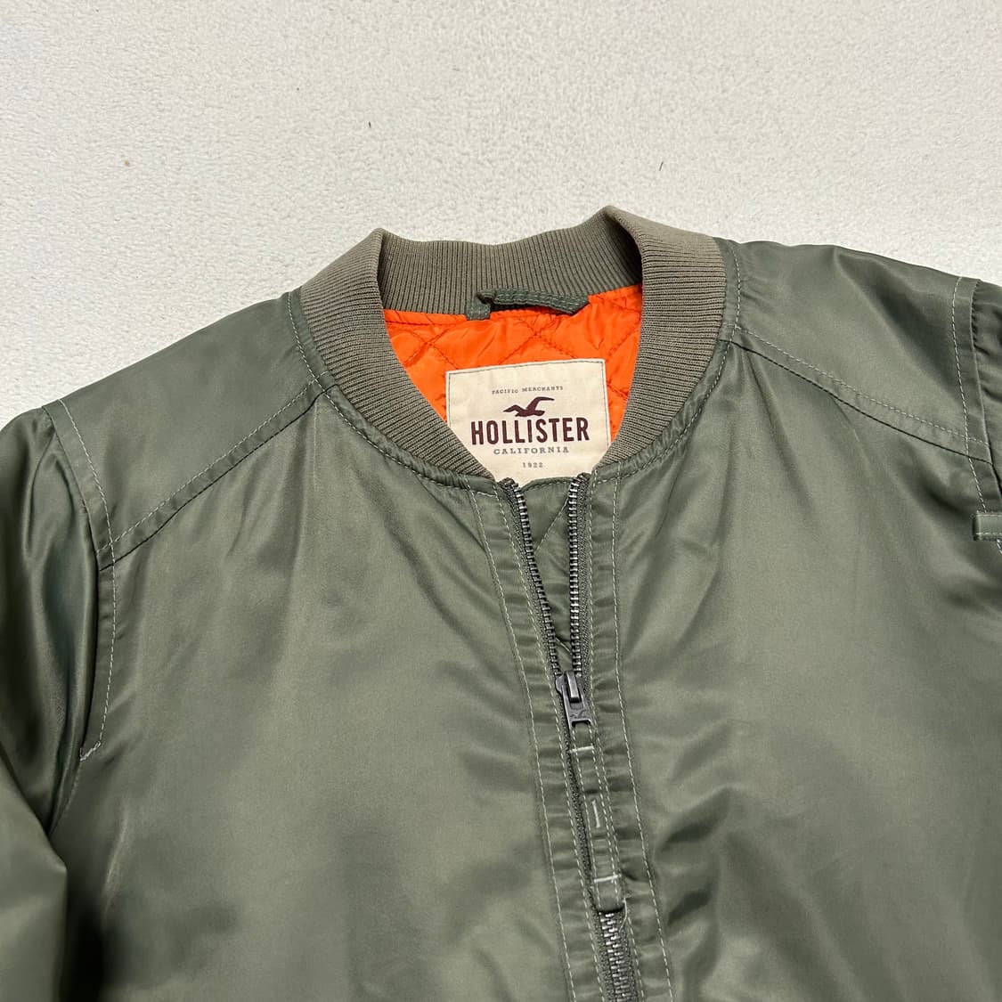 Hollister Bomber Jacket 상품이미지5