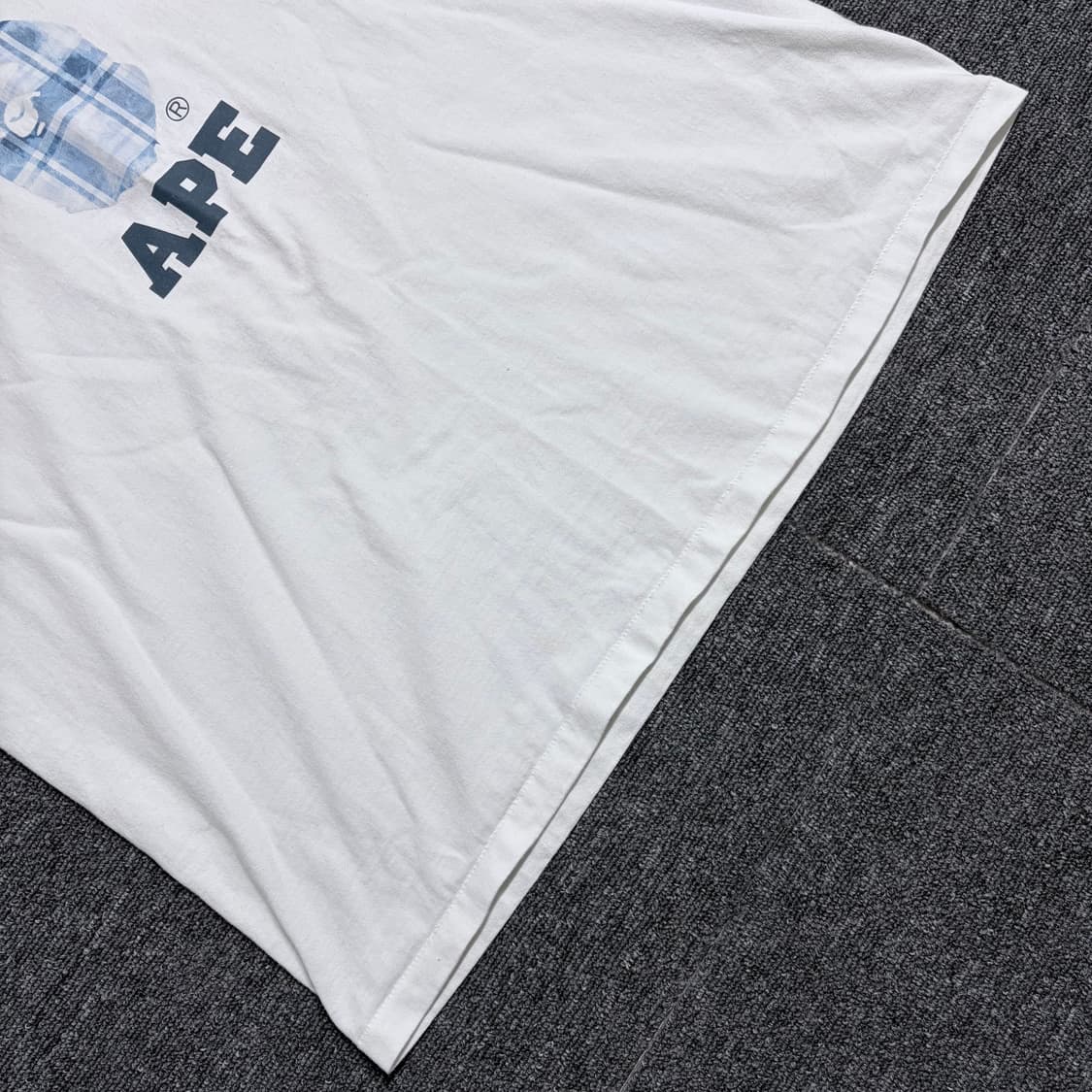 베이프 블리치드 체크 컬리지 티셔츠 상품이미지2