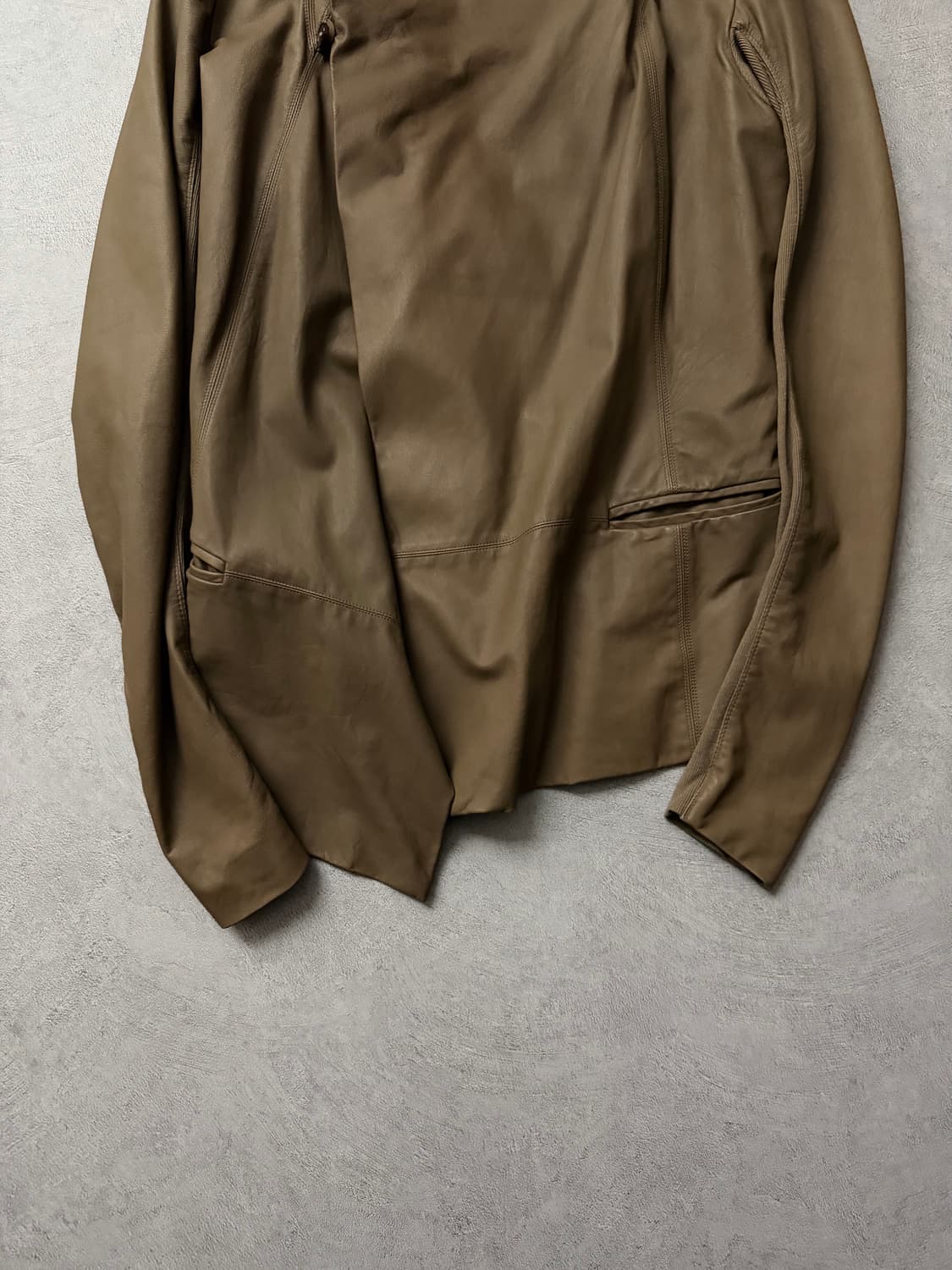 릭오웬스 비대칭 하이넥 램스킨 자켓 상품이미지5