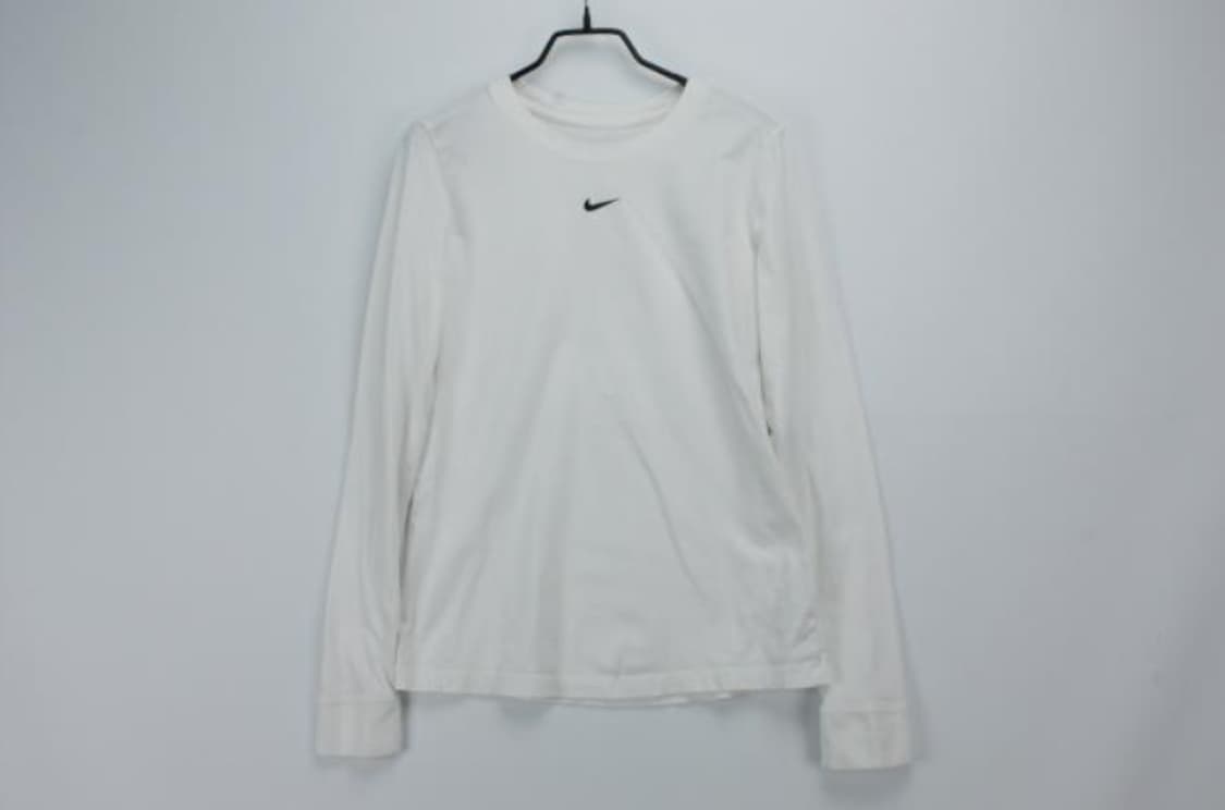 나이키 긴팔티 상품이미지1