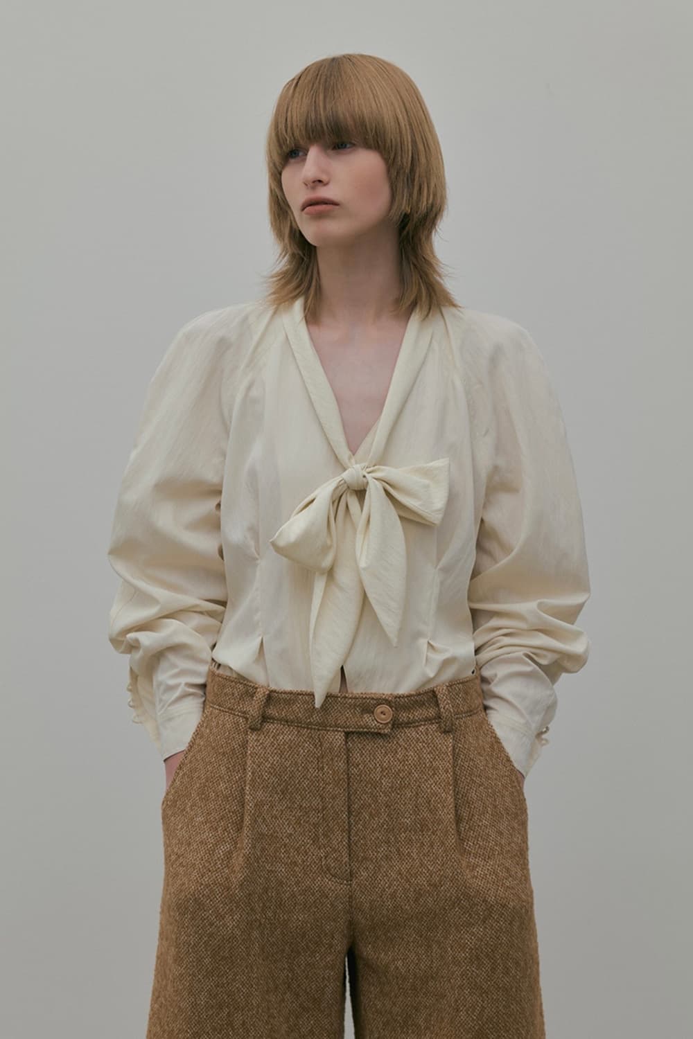 오버듀플레어 타이 레글런 블라우스 상품이미지4