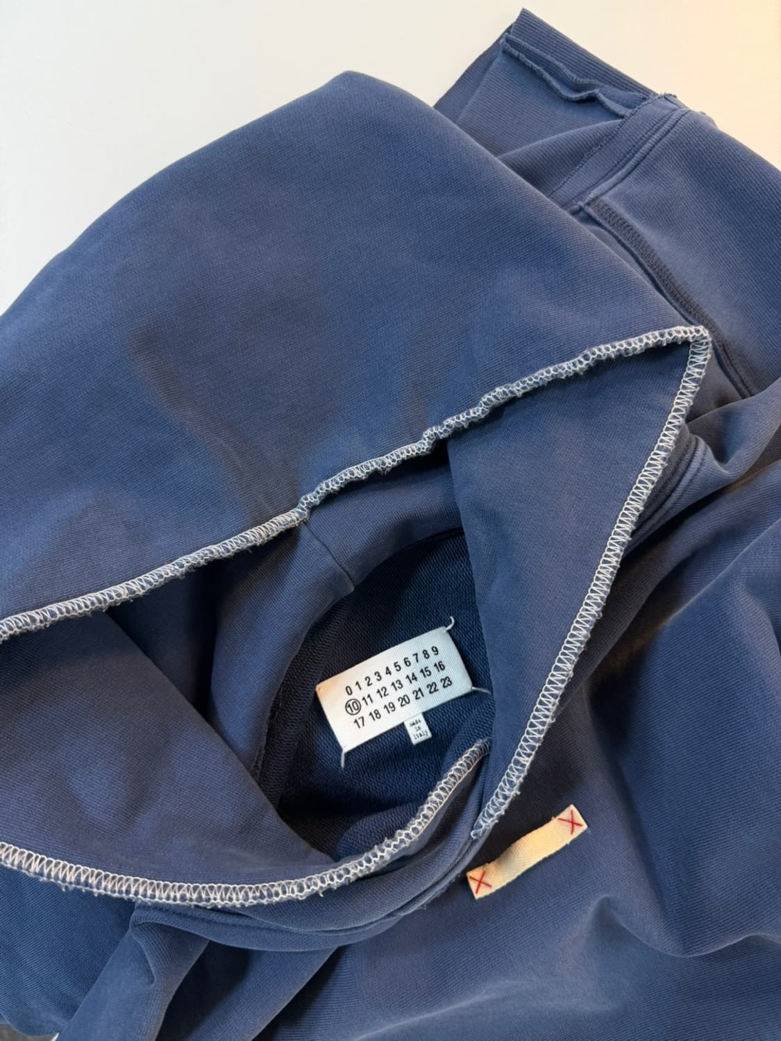 메종 마르지엘라 XX 로고 스티츠 후드티 상품이미지1