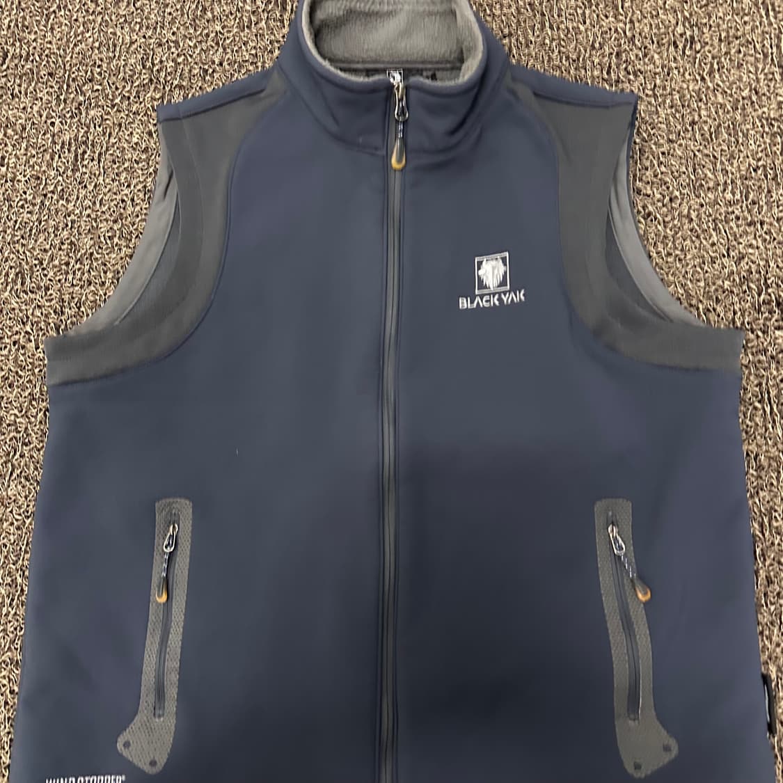 블랙야크 윈드스토퍼 소프트쉘 등산복 조끼 100(L) 상품이미지2
