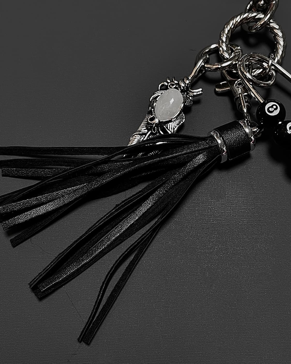 8볼 에스닉 테슬 키링 상품이미지6