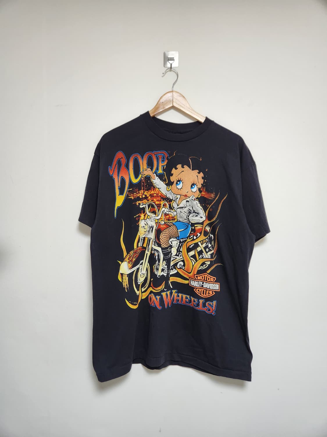 베티붑Betty 빅 그래픽 할리 티셔츠 L 상품이미지1