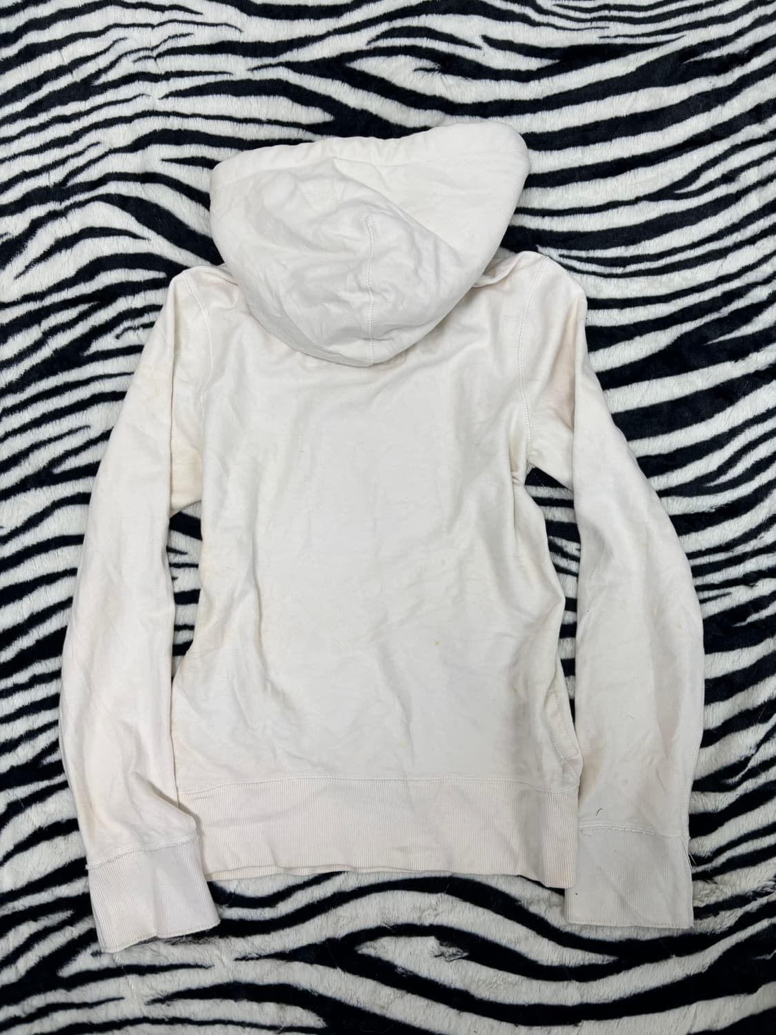 [Abercrombie&Fitch]Y2K Mood White Hoodie 상품이미지8