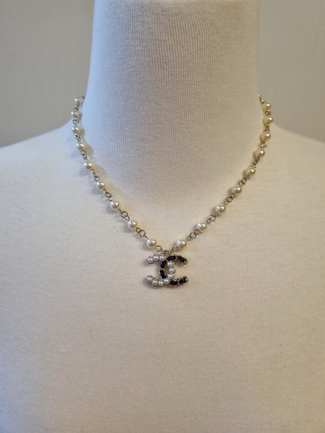 샤넬 블랙가죽체인&진주 CC 목걸이 업사이클링 상품이미지8