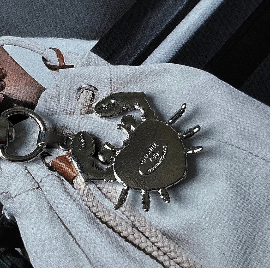 3Color 샤넬 크랩 하트 실버 키링 상품이미지3