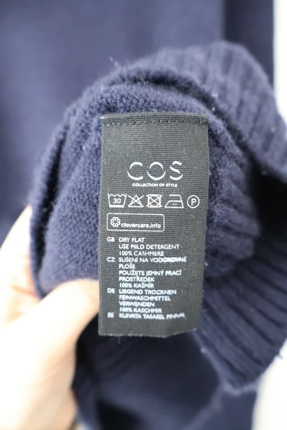 COS Navy Cashmere Crewneck Knit 상품이미지6