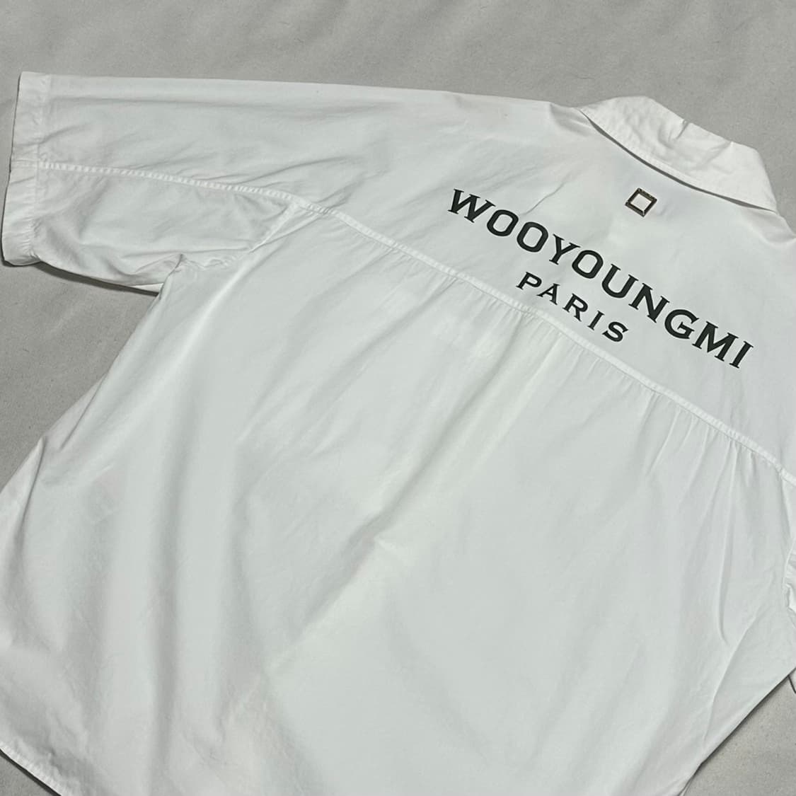 우영미 화이트 코튼 반팔 셔츠 상품이미지1