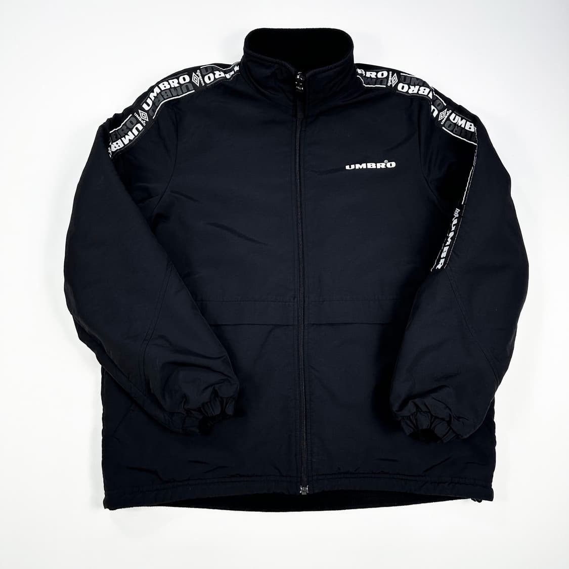 엄브로 백로고 우븐 리버시블 양털 후리스 블랙 M 상품이미지6