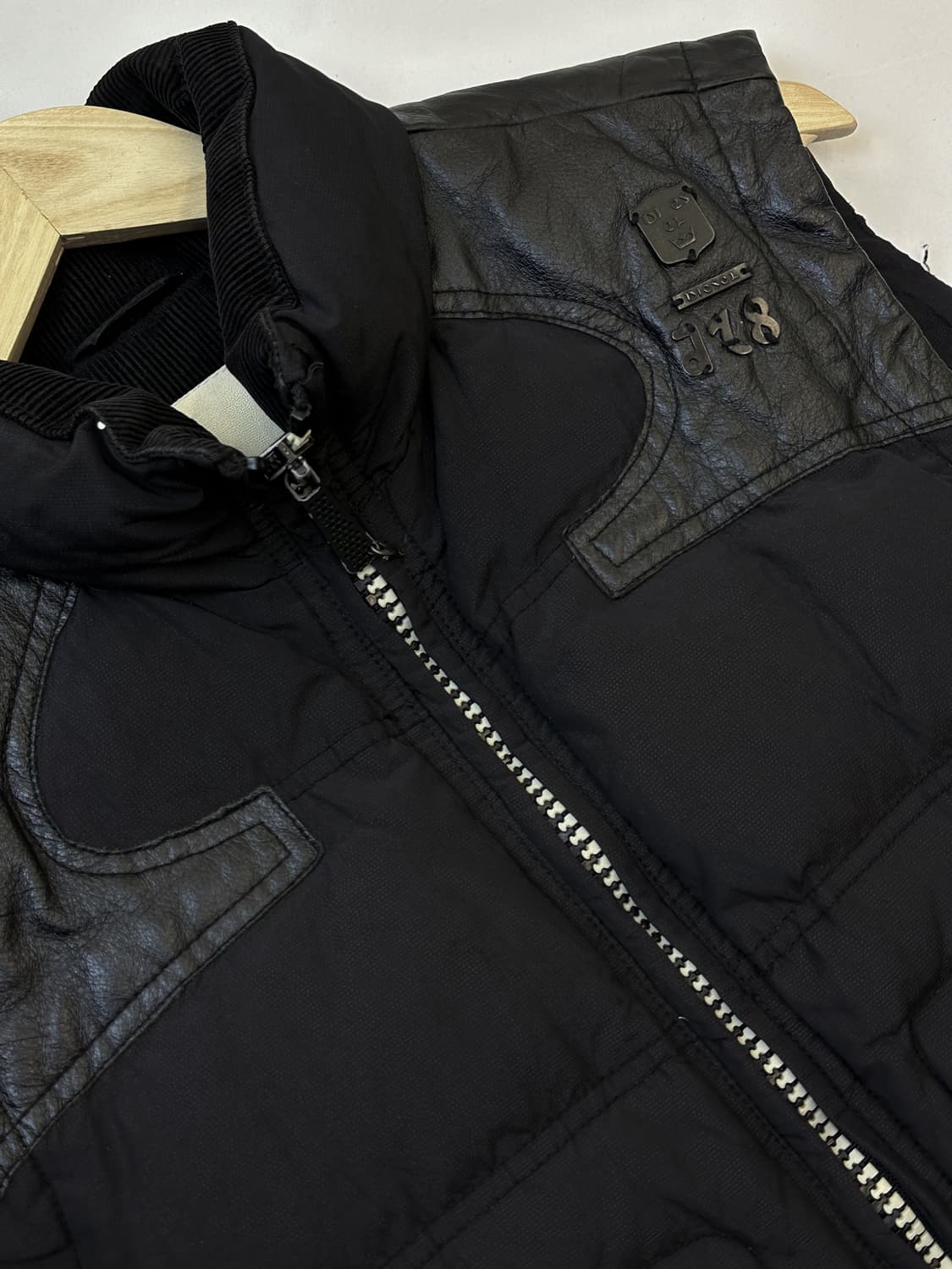 디젤 레더 디테일 사이드 집업 베스트 상품이미지5