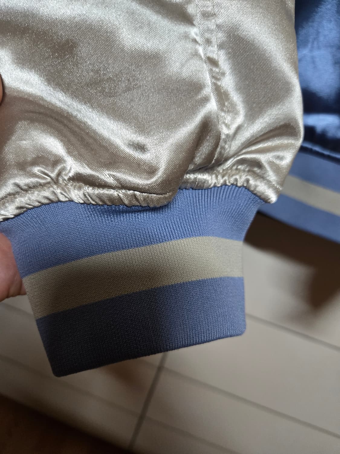 커렌트 글로시 스카이블루 바시트 자켓 상품이미지5