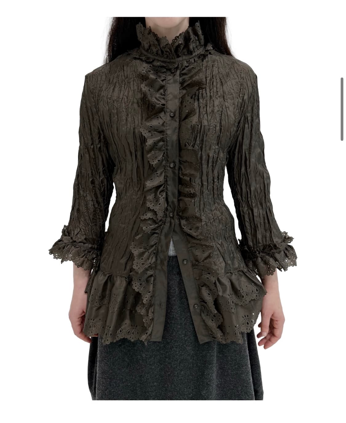 eonts 에옹쓰 세트 펀칭 블라우스 반팔티 상품이미지2