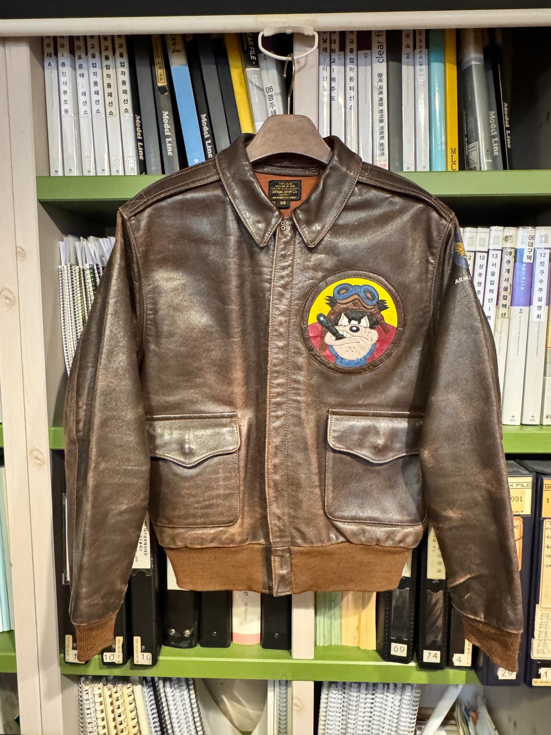 이스트맨 A-2 호스레더 재킷 상품이미지1