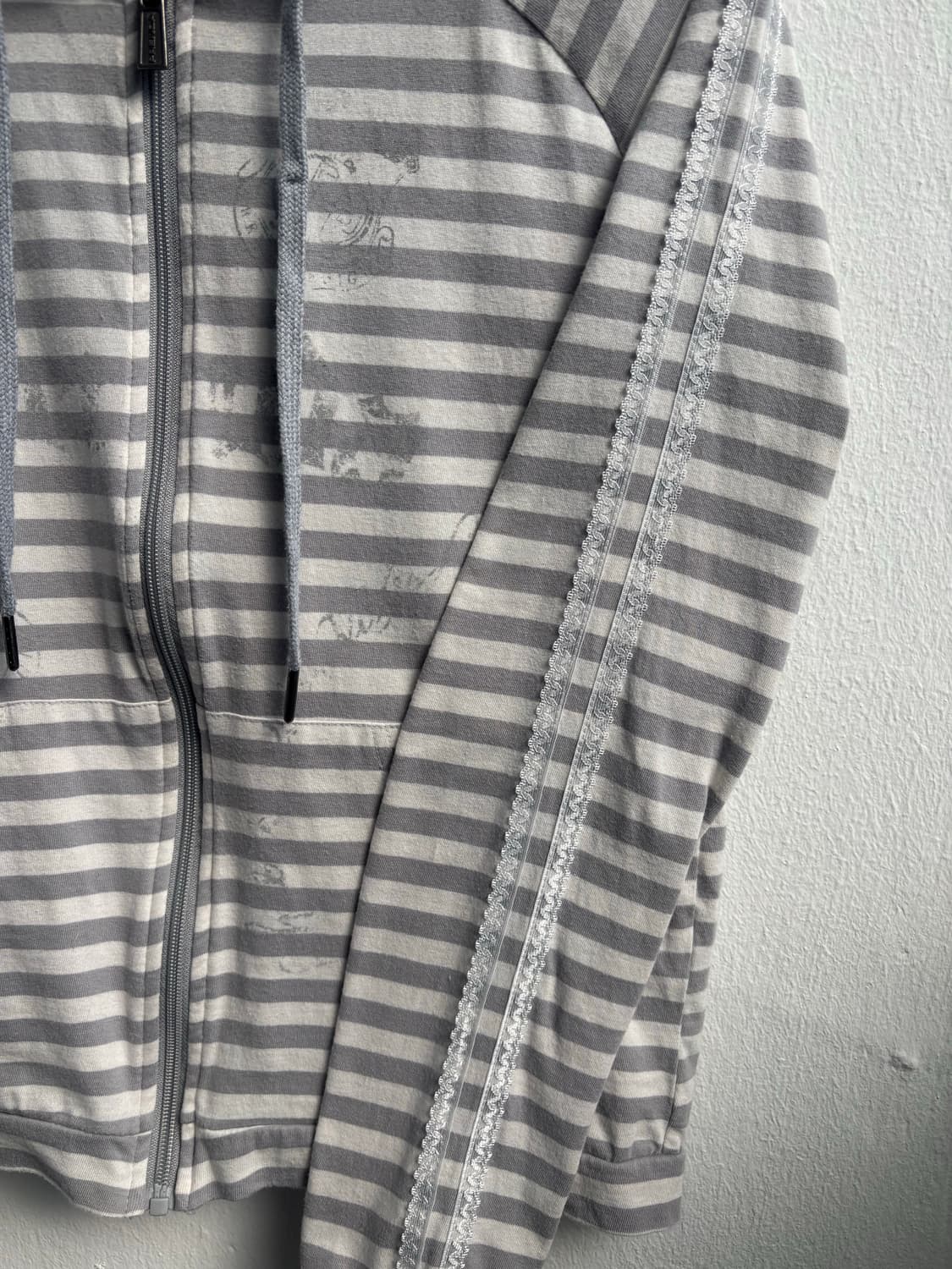 Vintage Prenda Grey Stripe Hood Zip-Up 상품이미지1