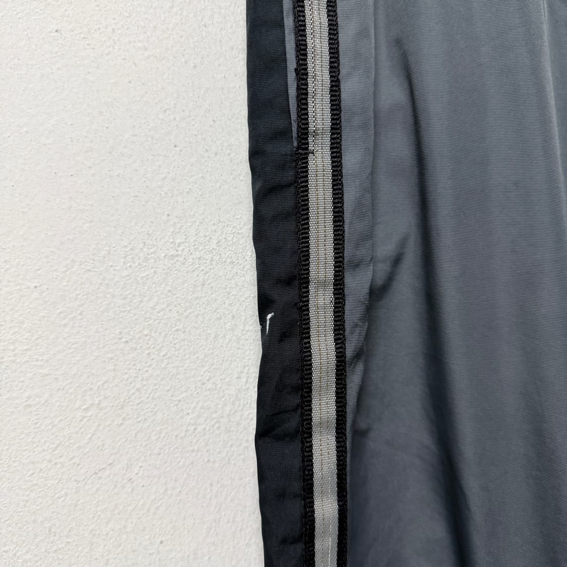 나이키 스우시 사이드라인 디테일 배색 나일론 트랙 팬츠 상품이미지4