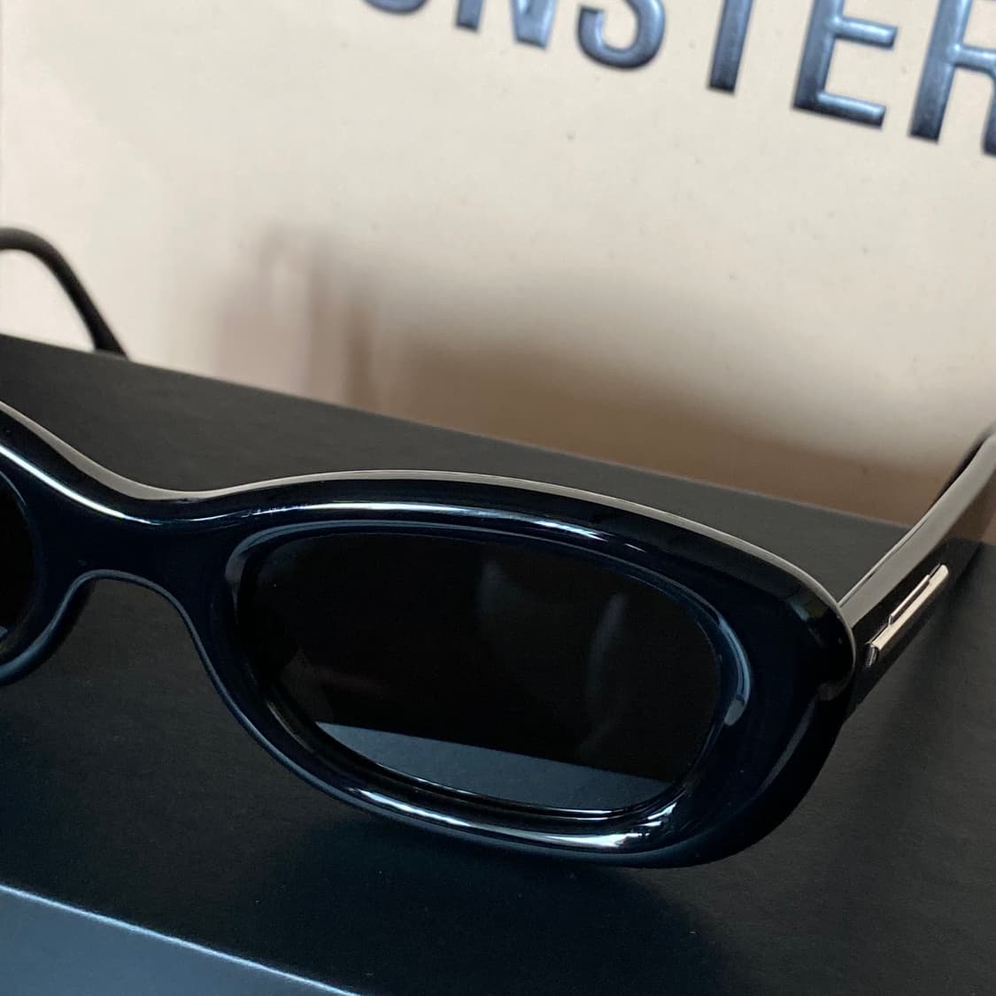 젠틀몬스터 탐부01 블랙 상품이미지4