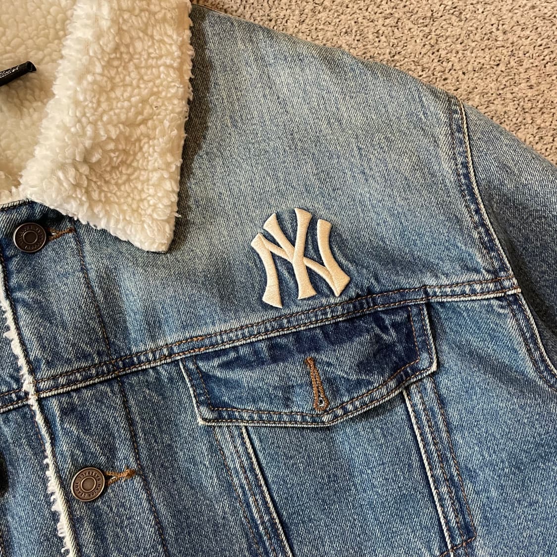 MLB 뉴욕양키스 쉐르파 데님 자켓 상품이미지3