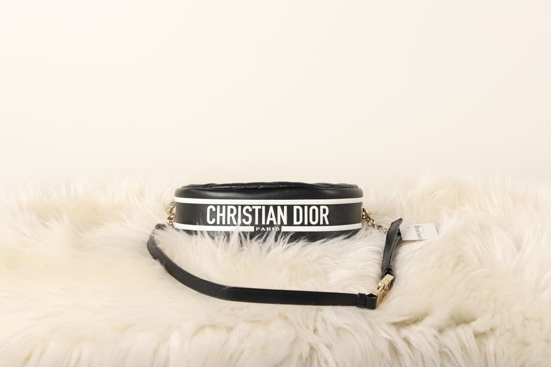 디올 바이브 호보백 미디엄 블랙 카냐쥬 상품이미지1