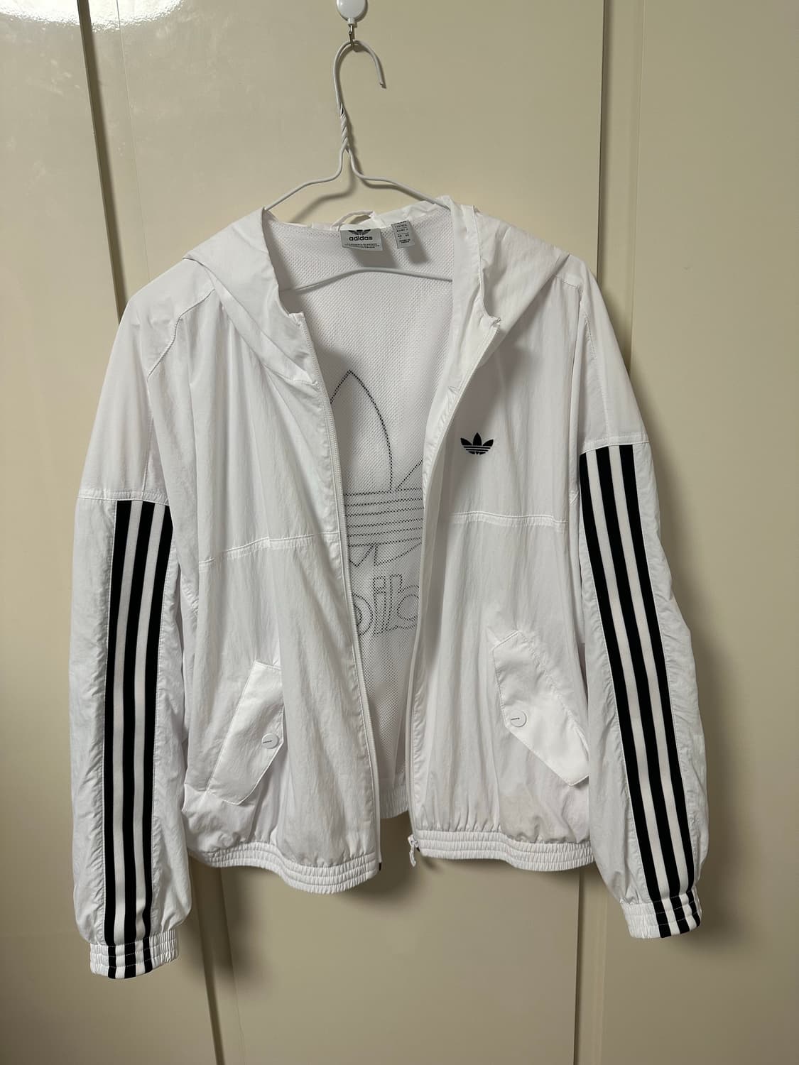 (새상품) 아디다스 바람막이 자켓 화이트 L사이즈 상품이미지2