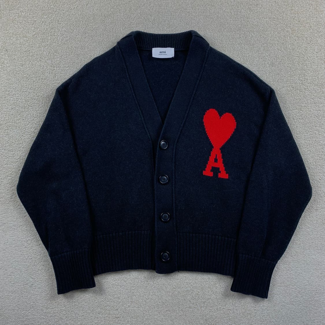 아미 22SS 안타르시아 빅하트 블랙 가디건  상품이미지1