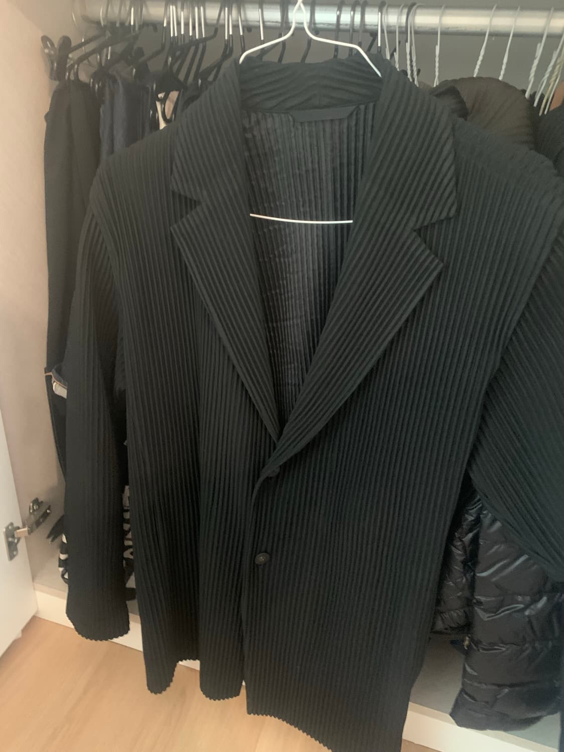 옴므플리세 베이직 자켓 4 블랙 매장판 상품이미지1