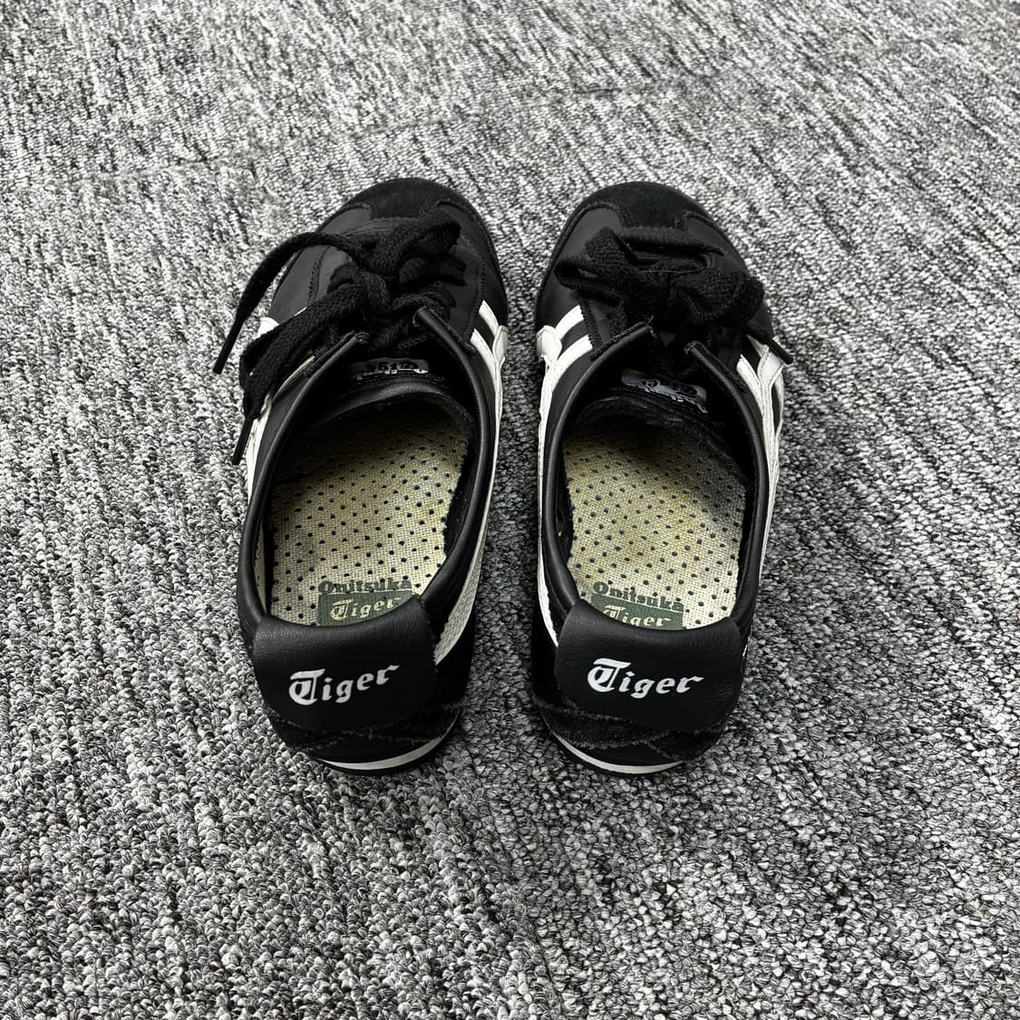 오니츠카 타이거 멕시코 66 블랙 화이트 235 상품이미지3
