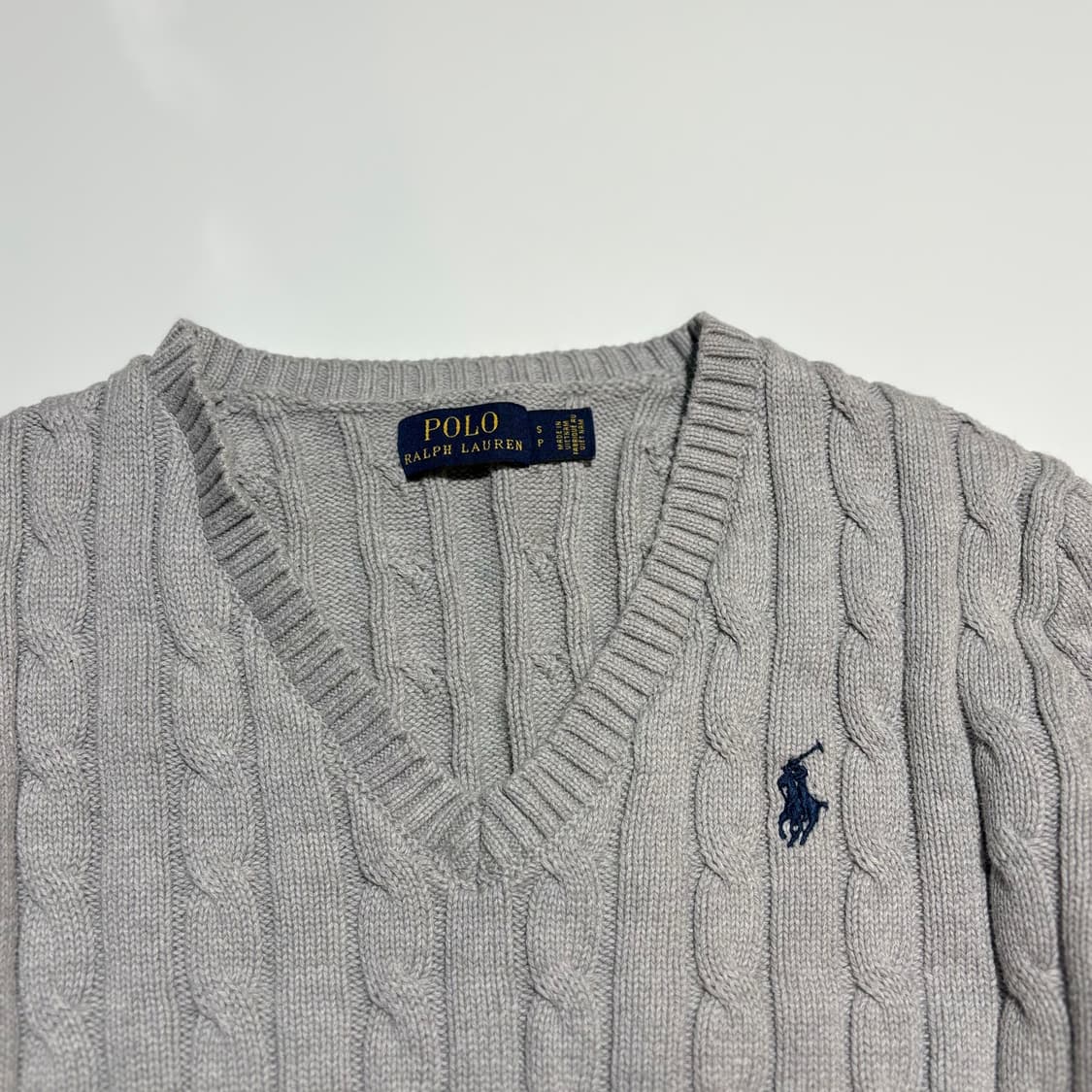폴로 랄프로렌 케이블 니트 브이넥 스웨터 상품이미지2