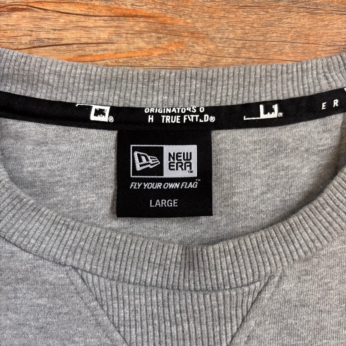 뉴에라 그레이 L 맨투맨 티셔츠 프린팅 MLB  상품이미지5