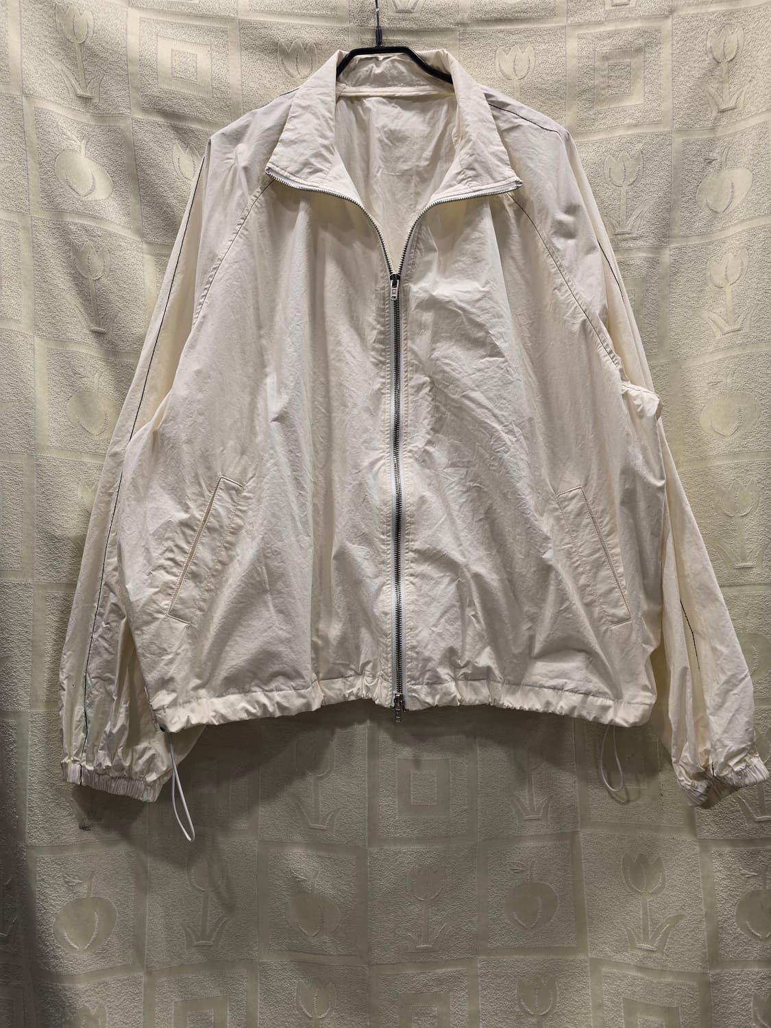 마뗑킴 로고 코팅 바람막이 자켓 점퍼 아이보리 프리사이즈 상품이미지1