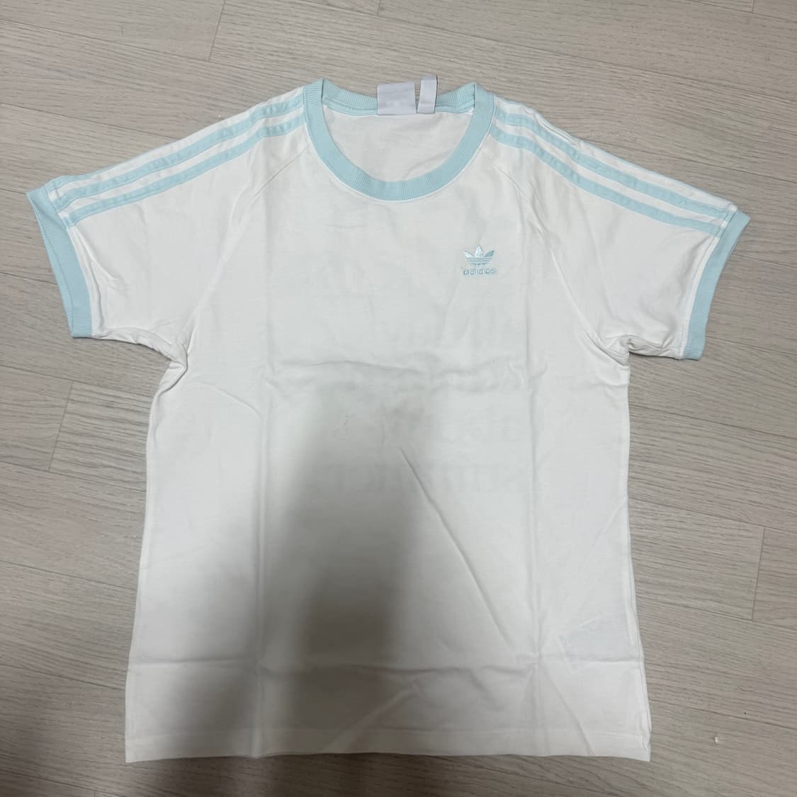 아디다스 삼선 반팔 m 상품이미지1