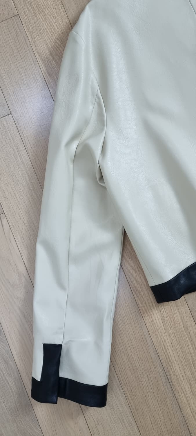 NAIN 나인 페이크 레더 크롭 자켓 S _ 여성 상품이미지7