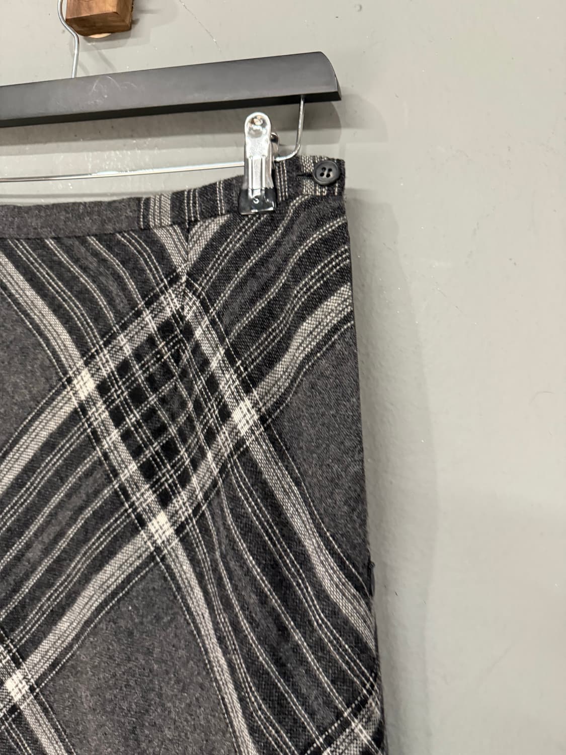 Diagonal check pattern wool long skirt 상품이미지6